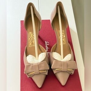 Salvatore Ferragamo Women's Blush Leather Heels